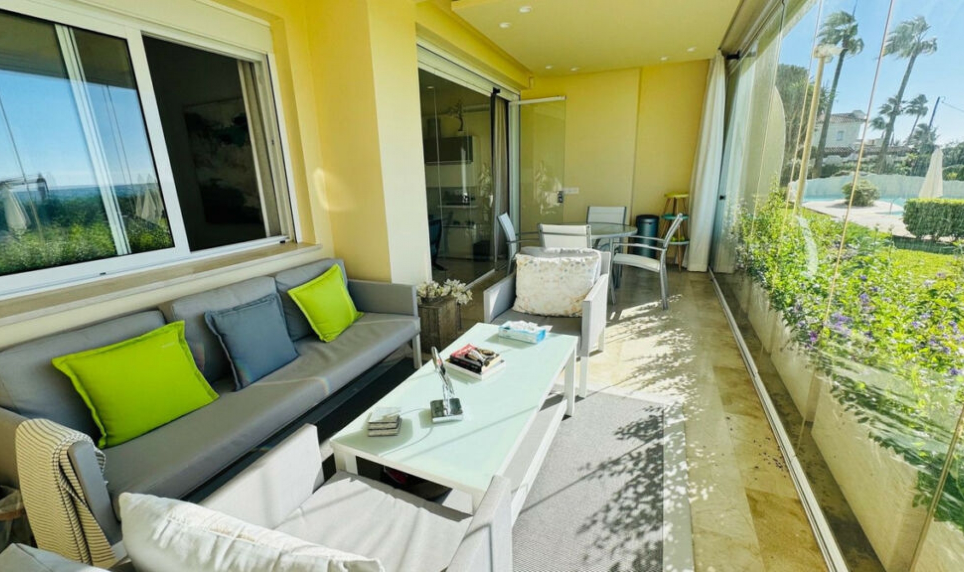 Resale - Apartment -
Elviria