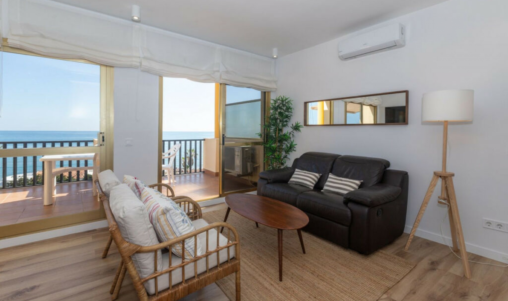 Resale - Apartment -
Elviria