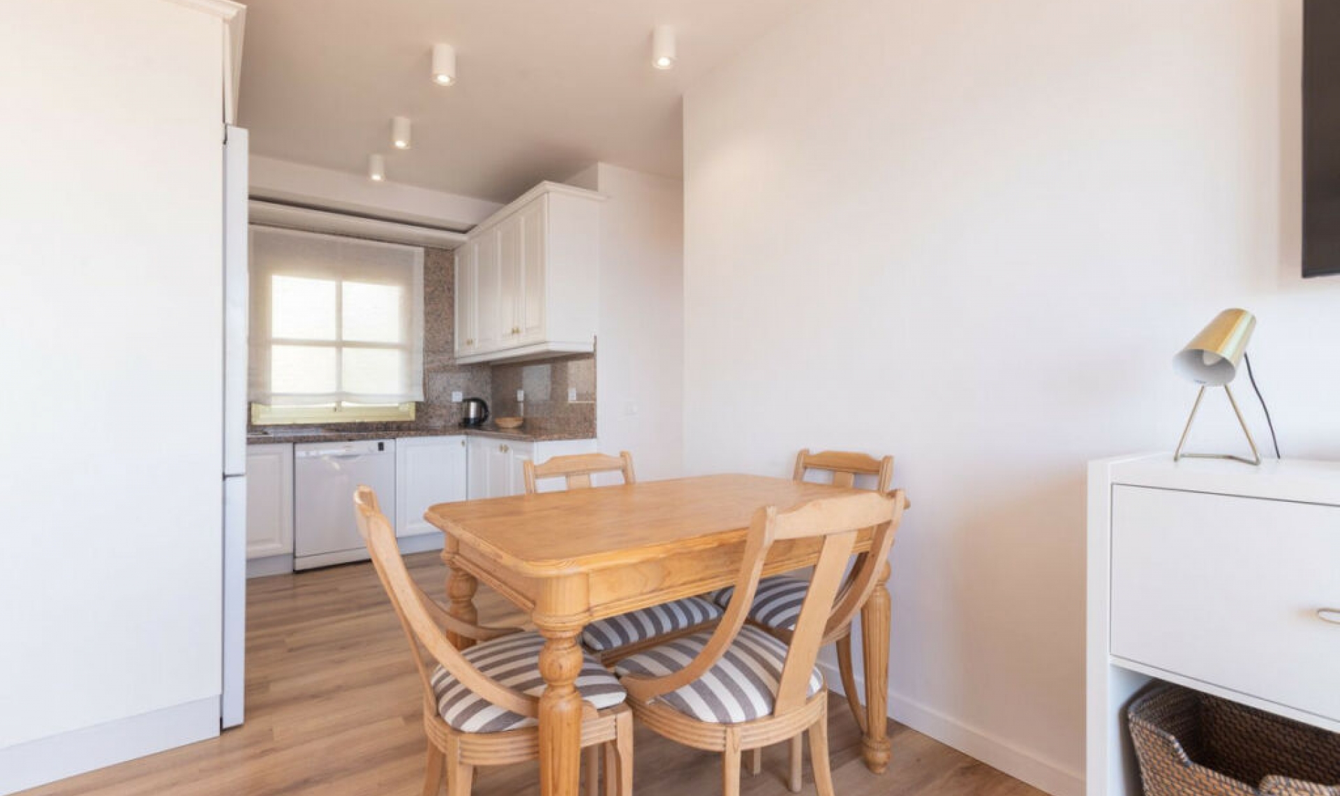 Resale - Apartment -
Elviria