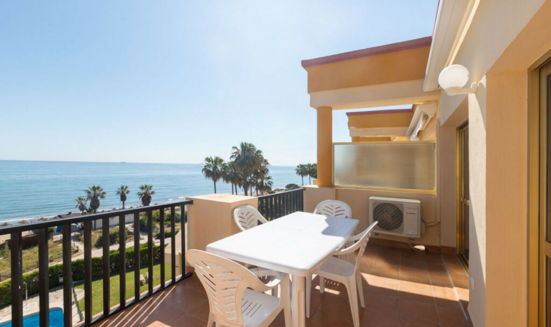 Resale - Apartment -
Elviria