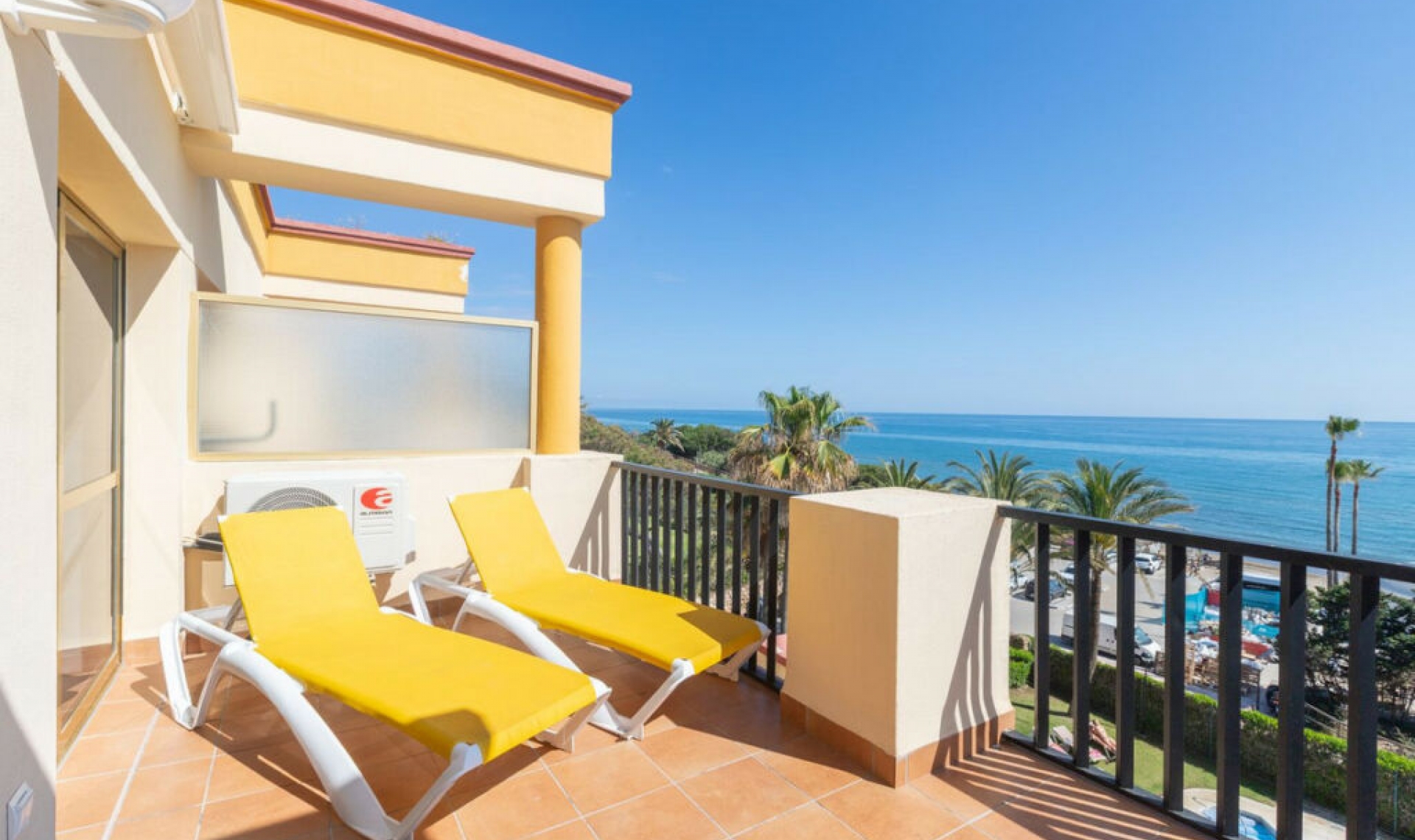 Resale - Apartment -
Elviria