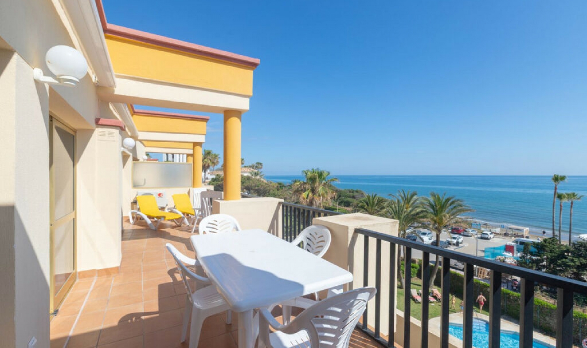 Resale - Apartment -
Elviria