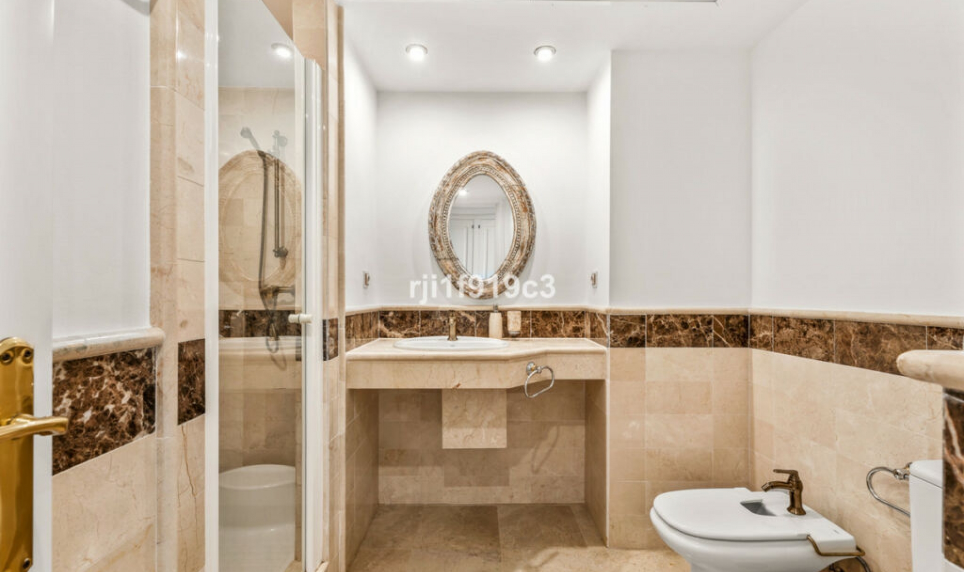 Resale - Apartment -
Elviria