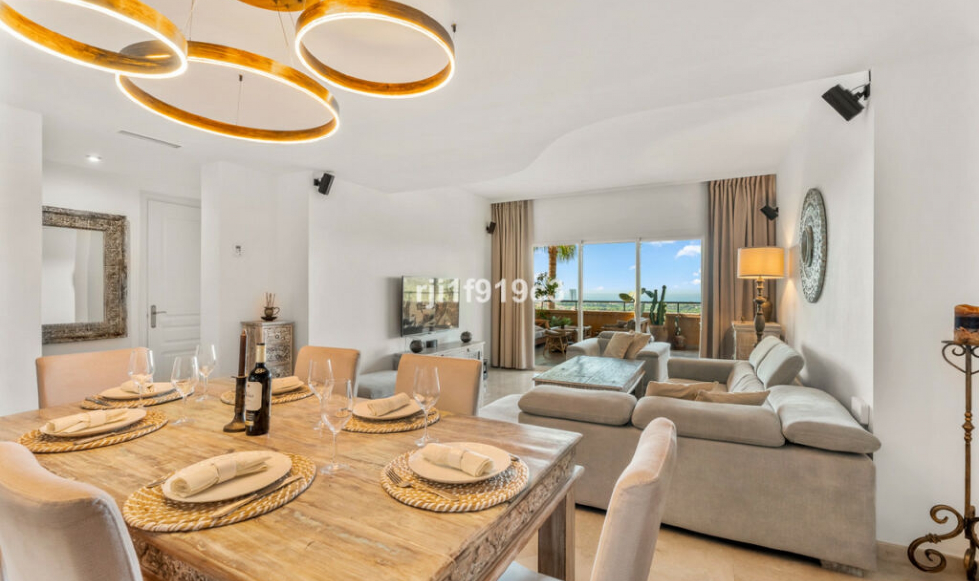 Resale - Apartment -
Elviria
