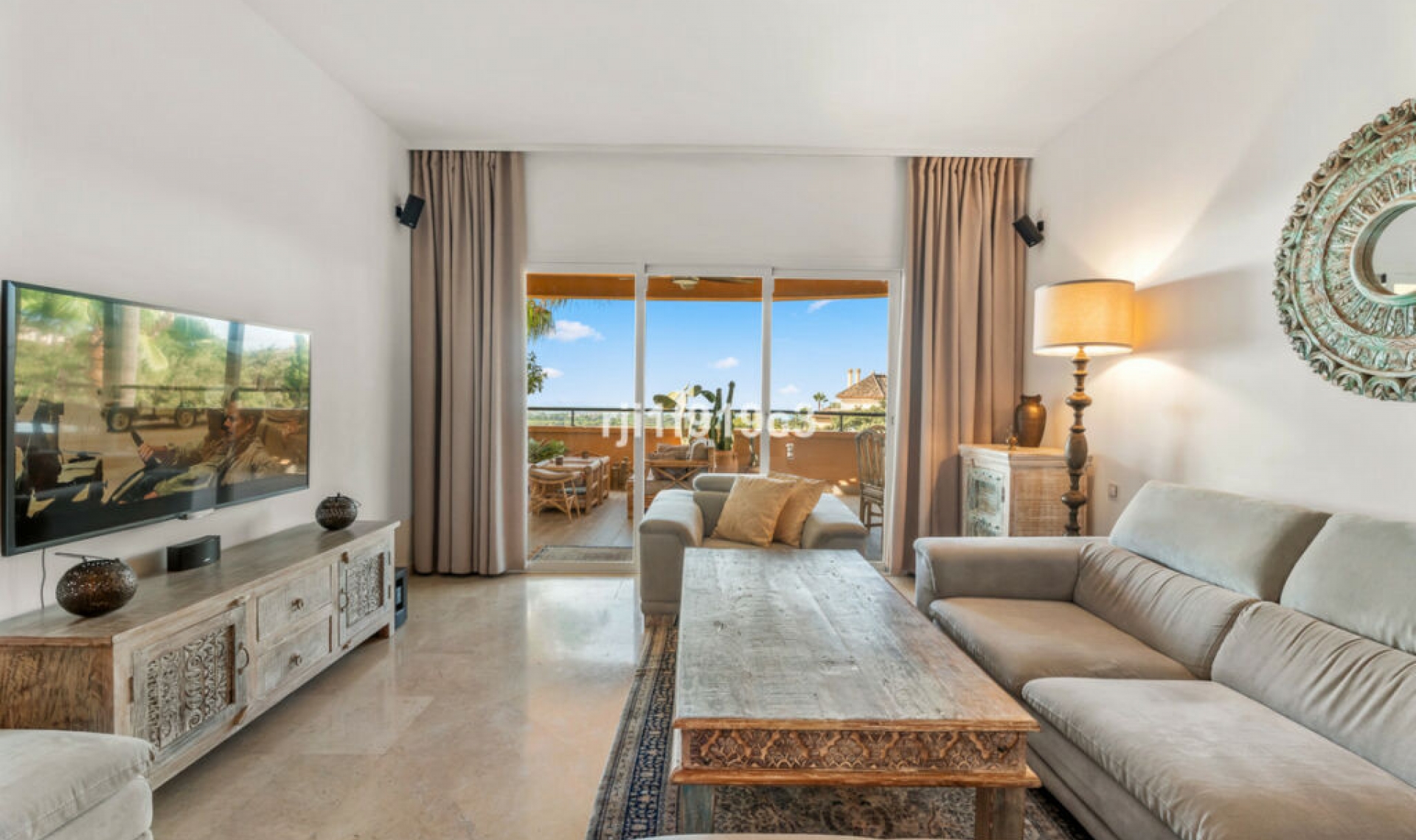 Resale - Apartment -
Elviria