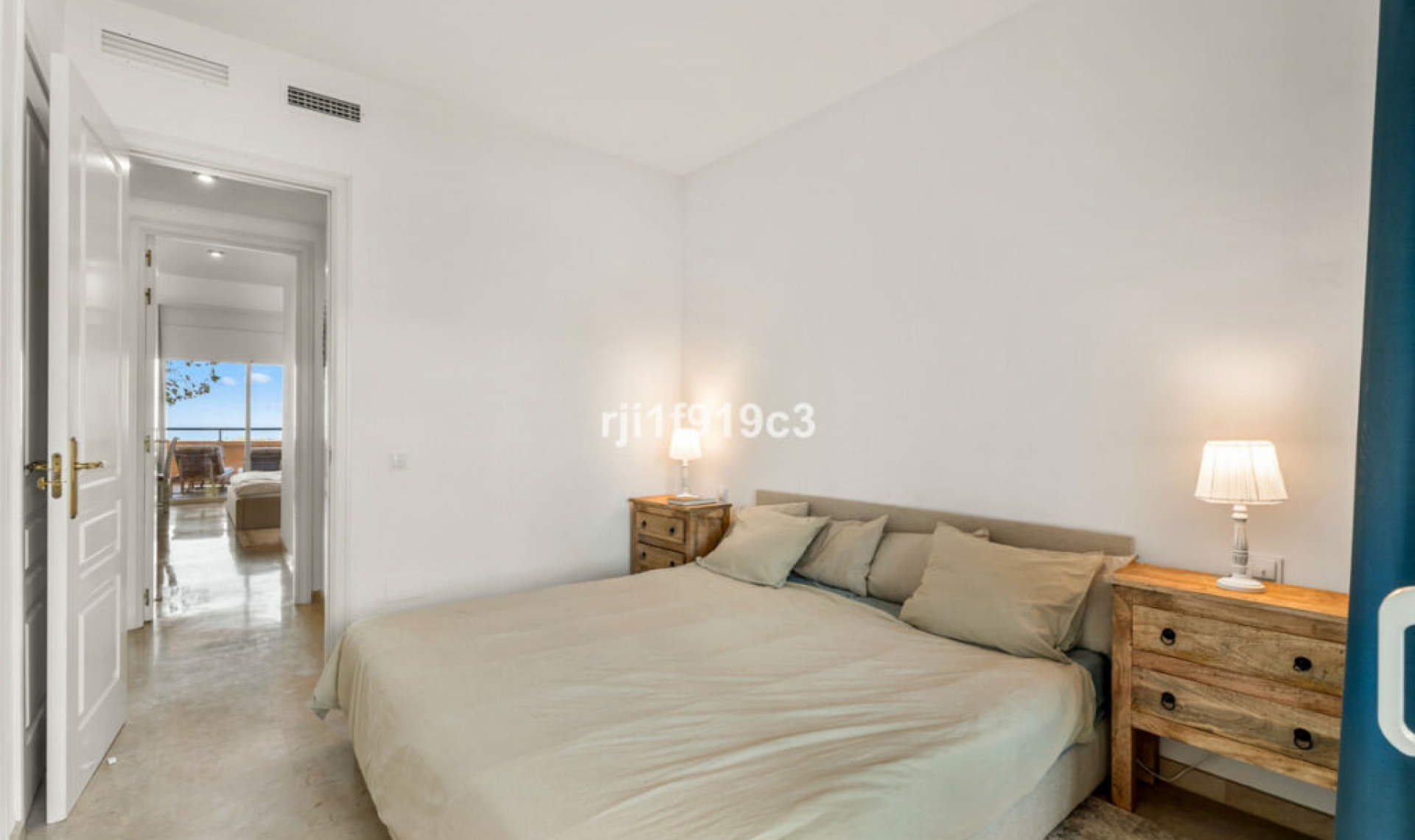 Resale - Apartment -
Elviria