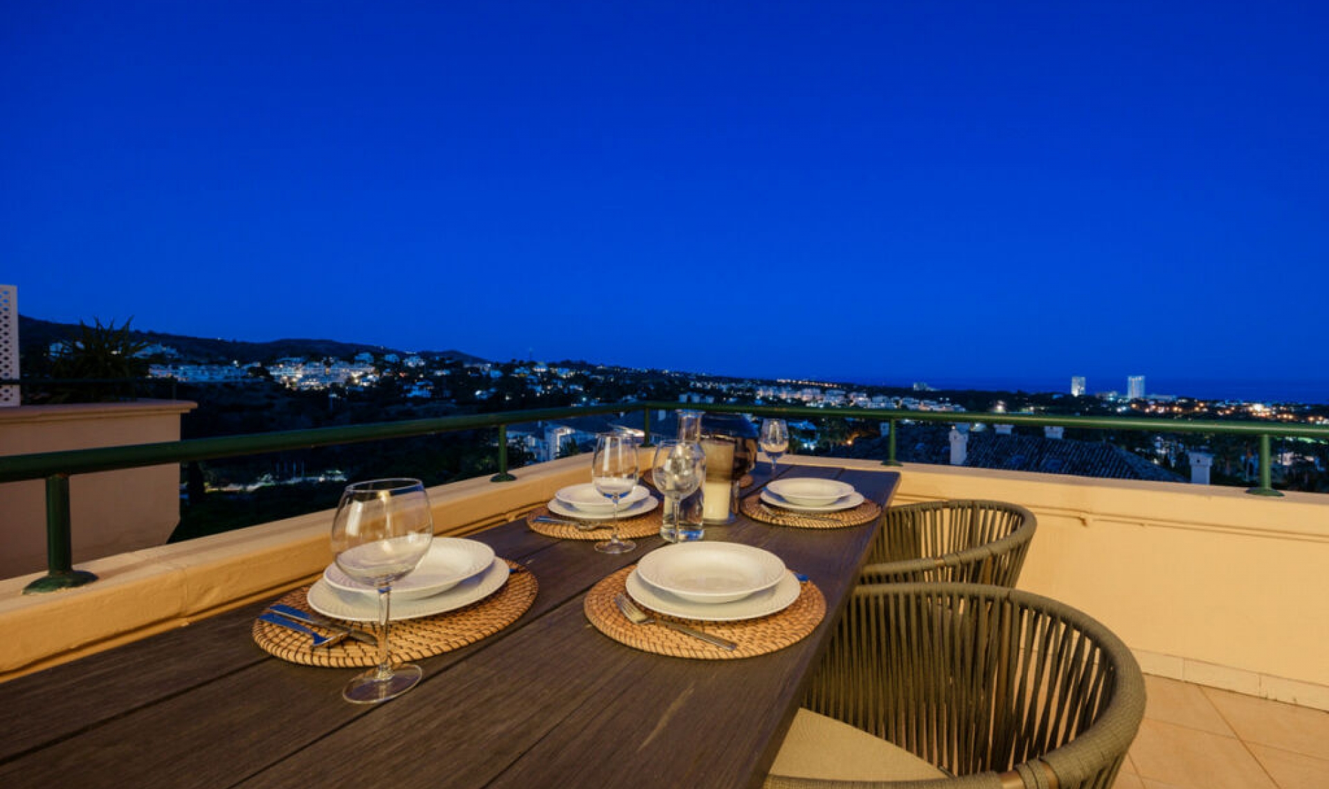 Resale - Apartment -
Elviria