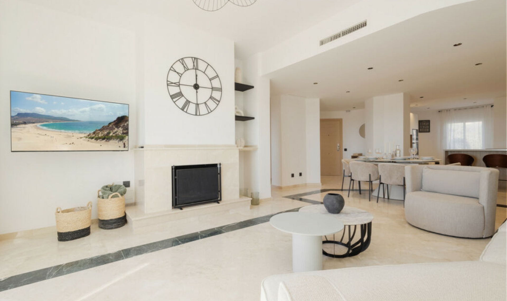 Resale - Apartment -
Elviria