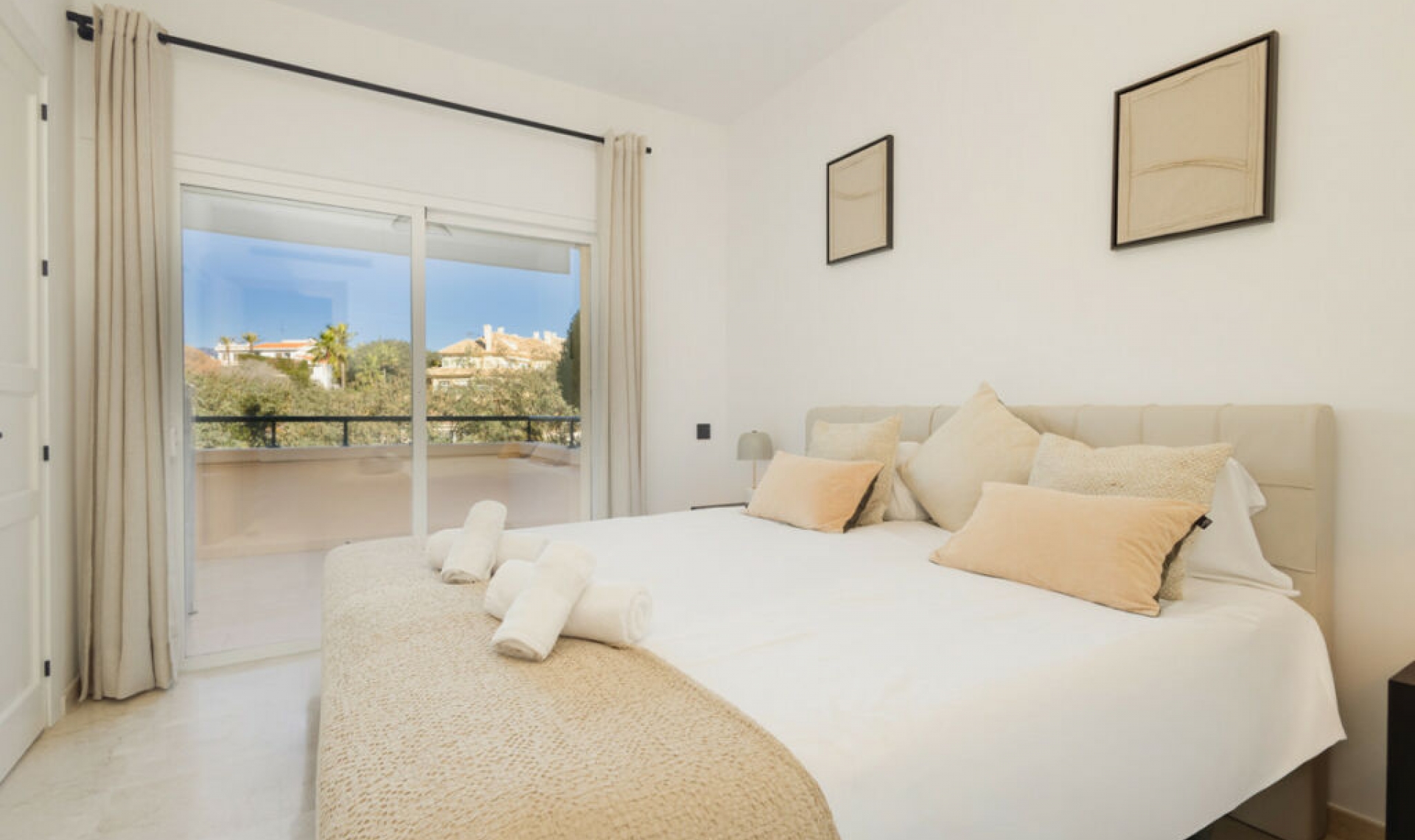 Resale - Apartment -
Elviria