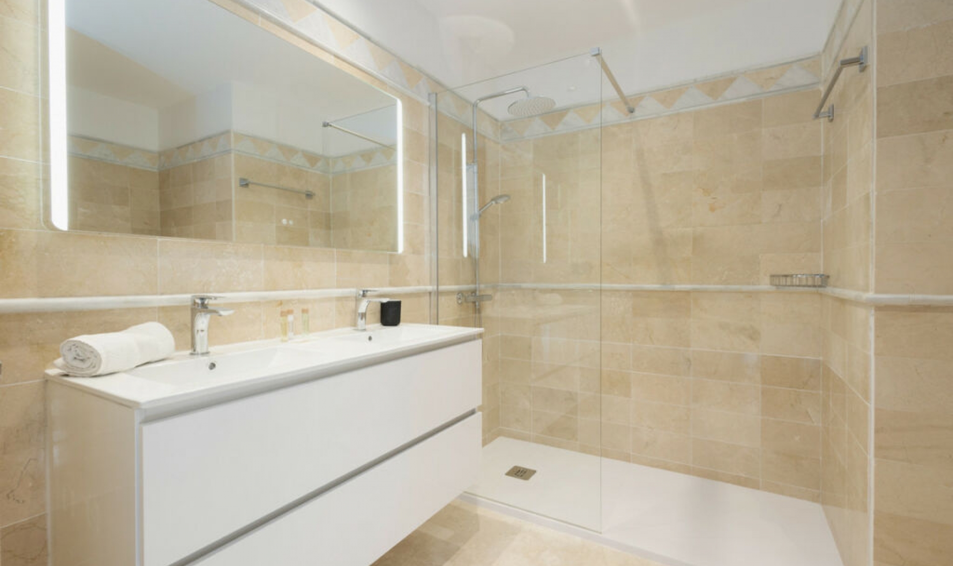 Resale - Apartment -
Elviria