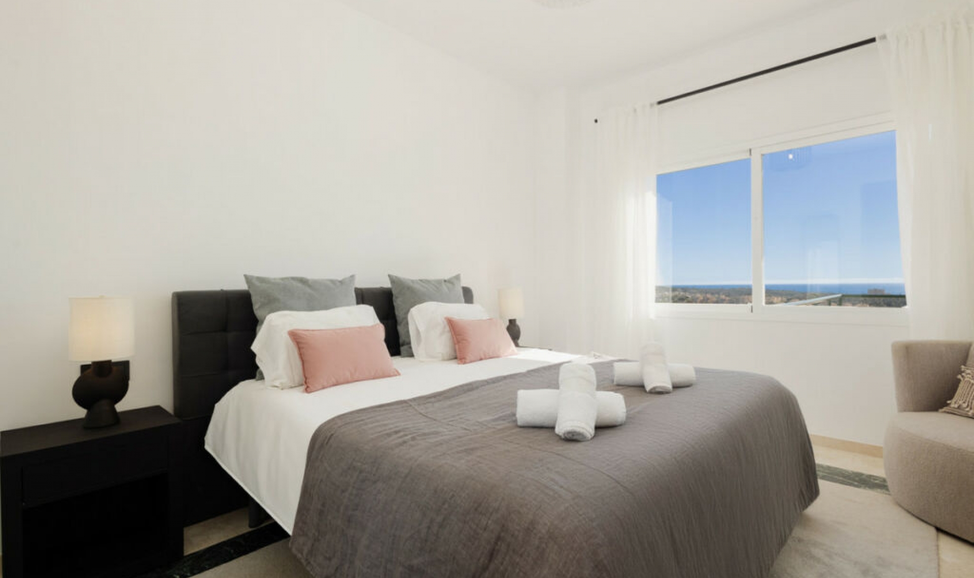 Resale - Apartment -
Elviria