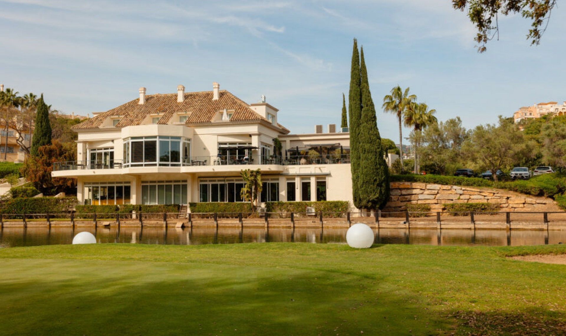 Resale - Apartment -
Elviria