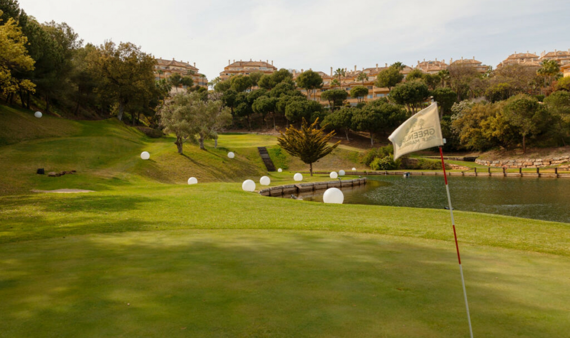 Resale - Apartment -
Elviria