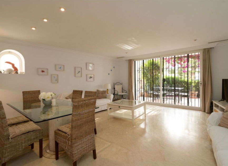 Resale - Apartment -
Elviria