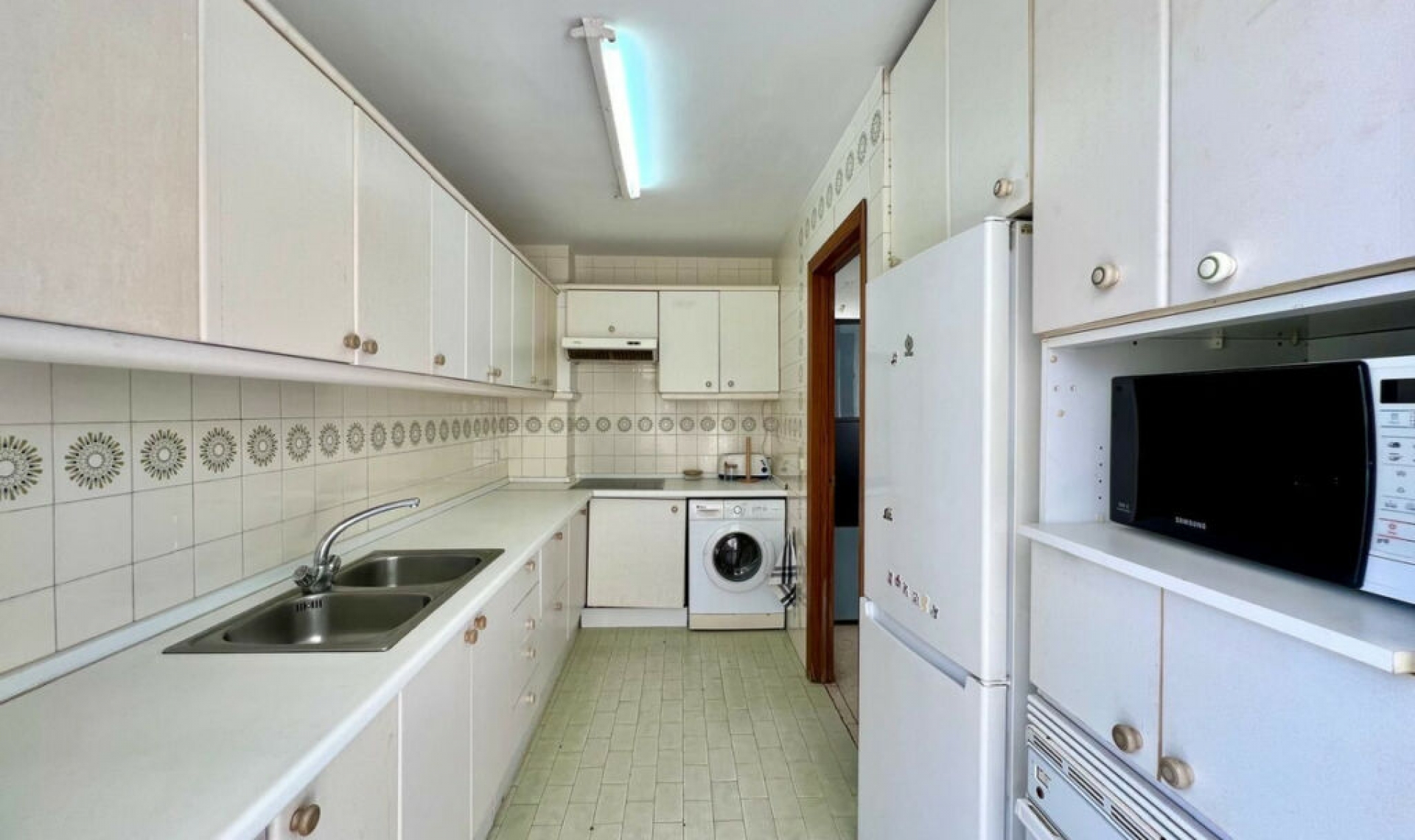 Resale - Apartment -
Elviria