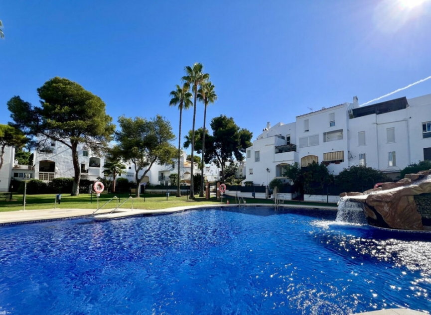 Resale - Apartment -
Elviria