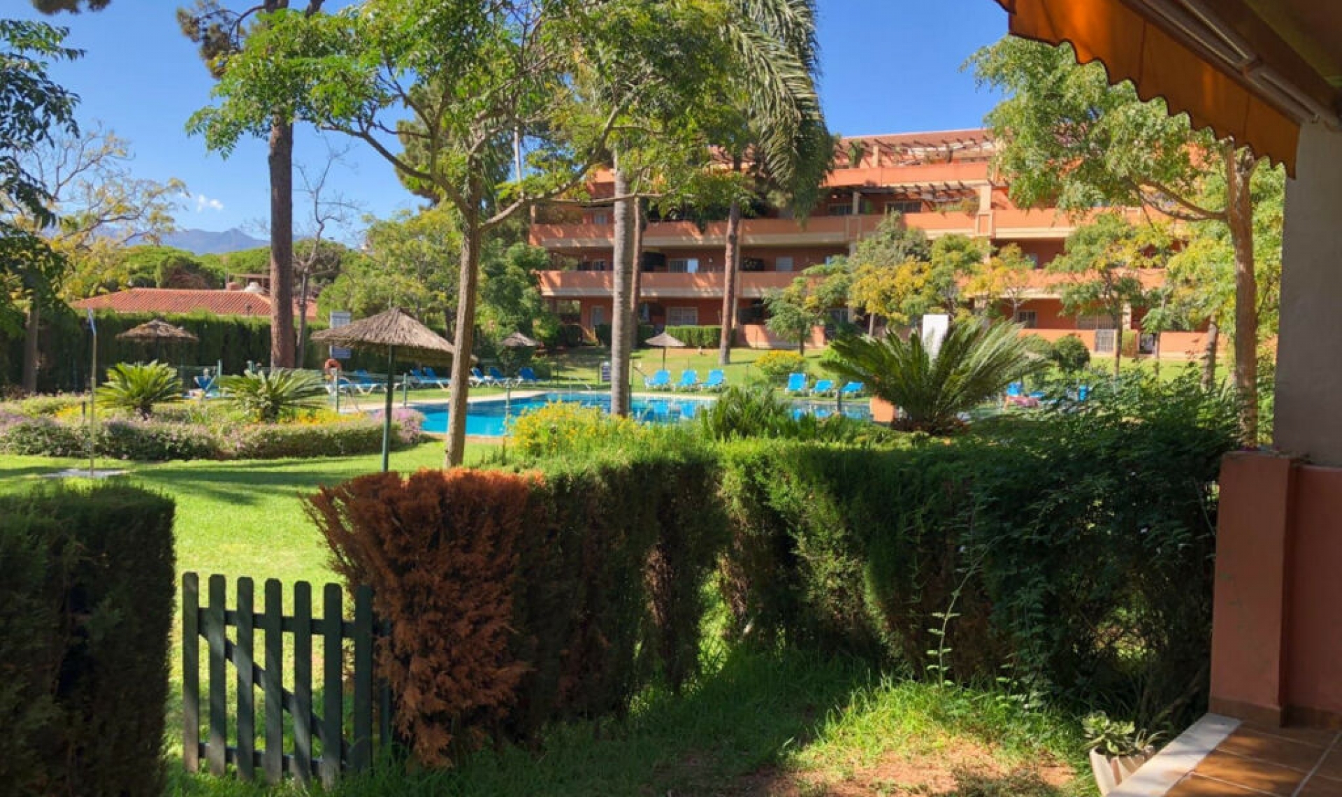 Resale - Apartment -
Elviria