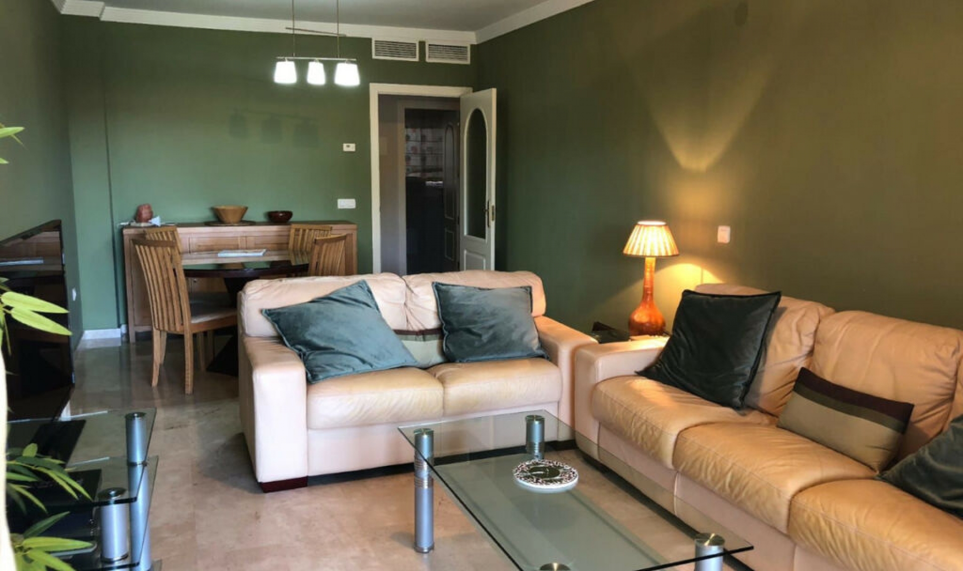 Resale - Apartment -
Elviria