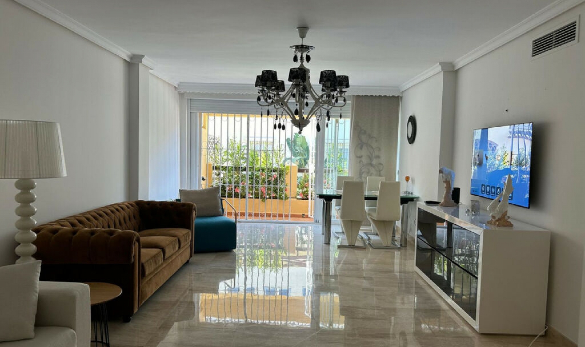 Resale - Apartment -
Elviria