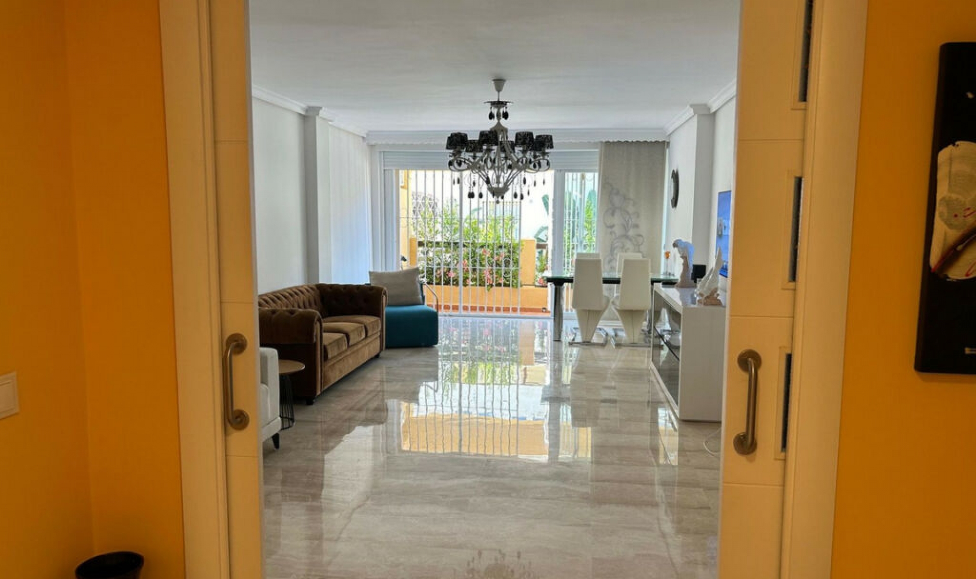 Resale - Apartment -
Elviria