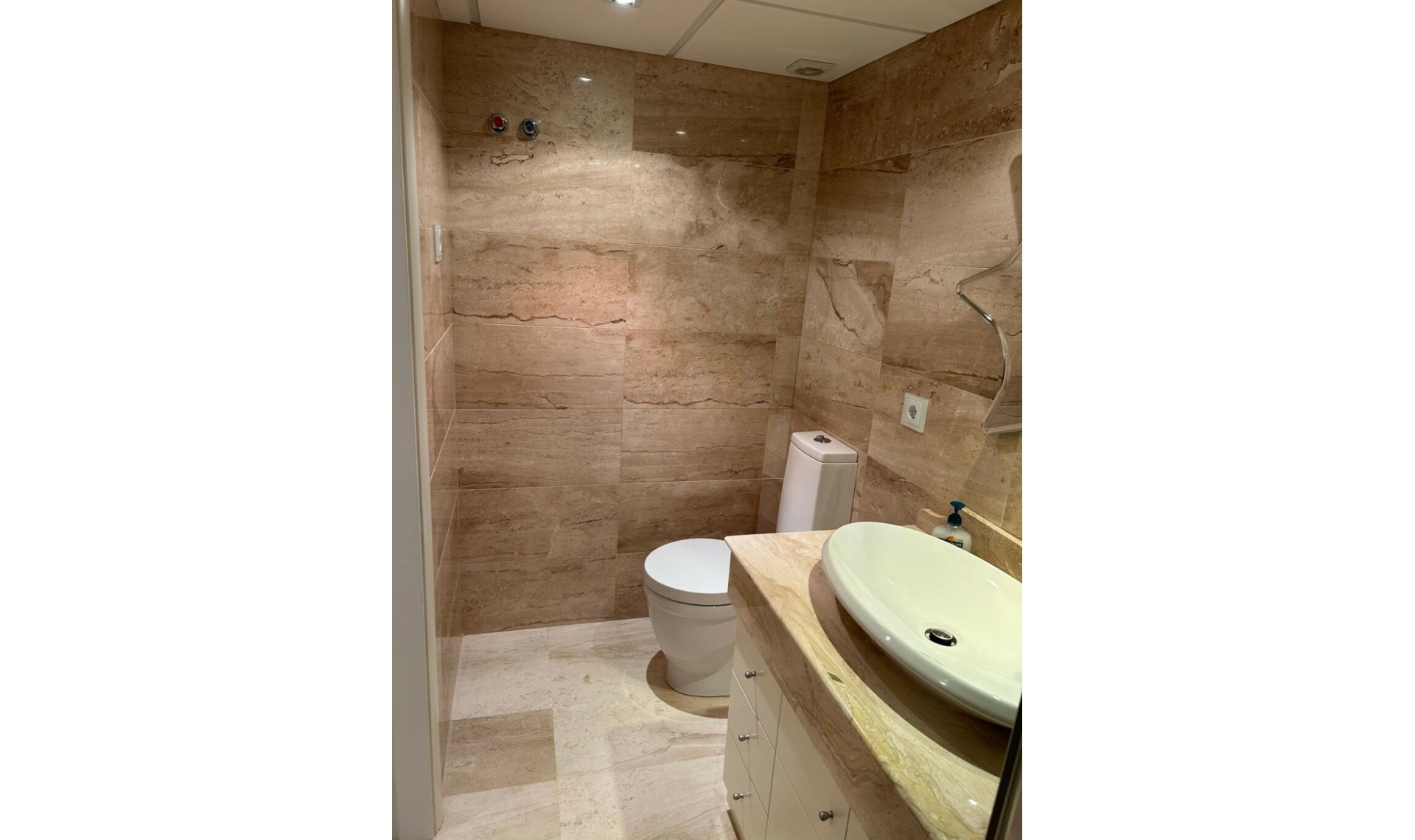 Resale - Apartment -
Elviria