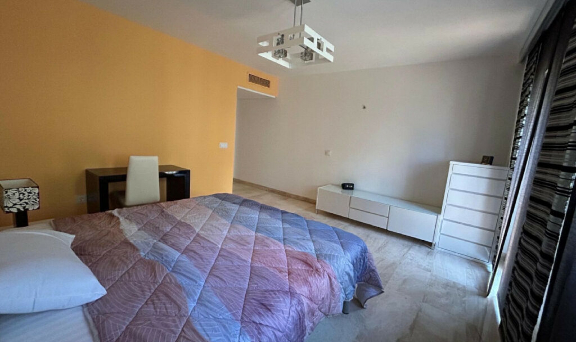 Resale - Apartment -
Elviria