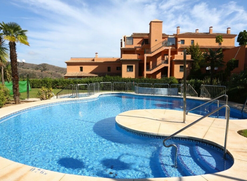 Resale - Apartment -
Elviria
