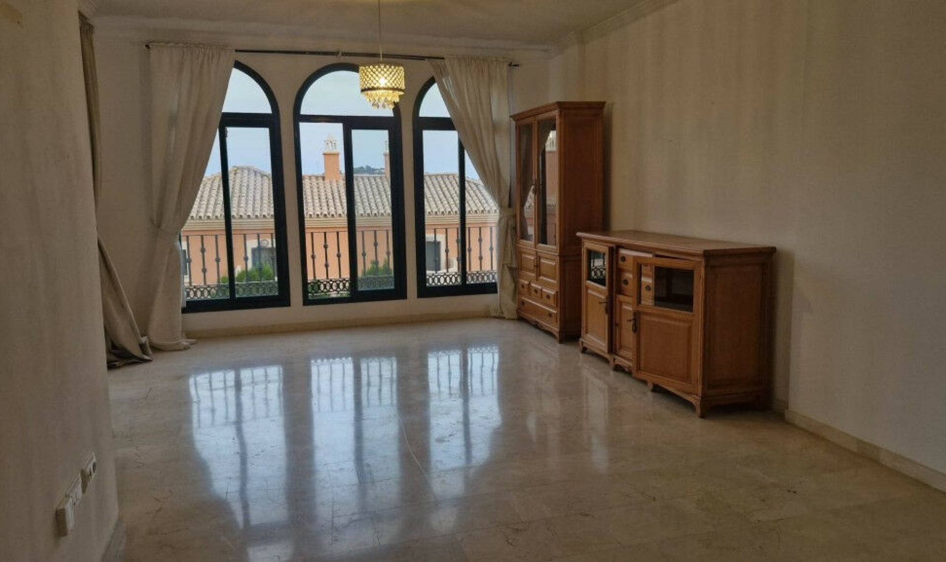 Resale - Apartment -
Elviria