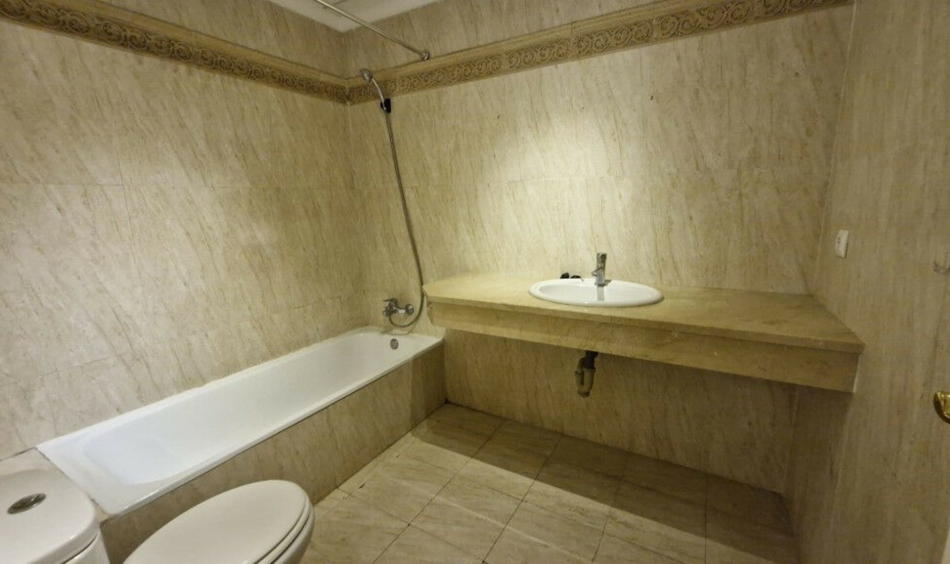 Resale - Apartment -
Elviria