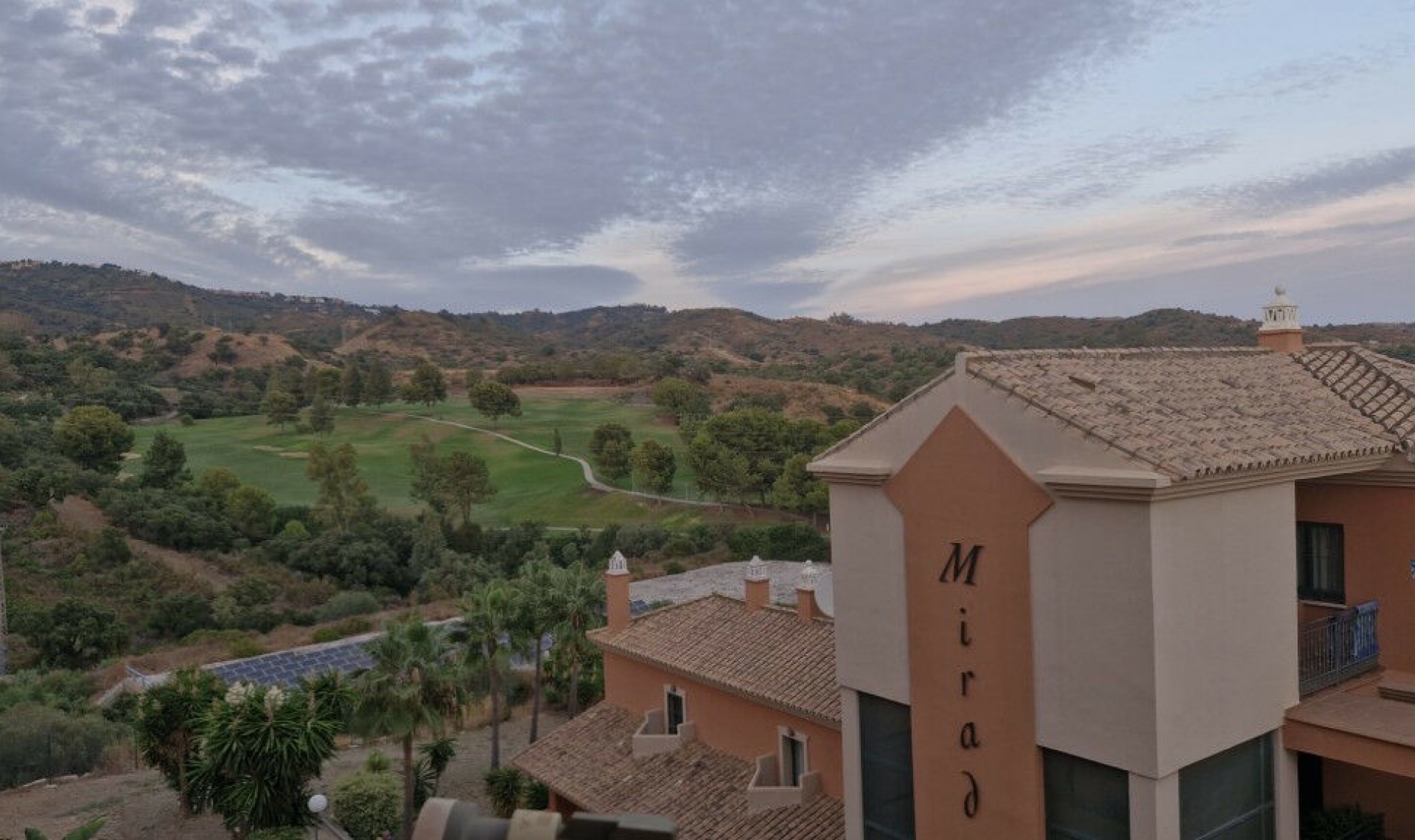 Resale - Apartment -
Elviria