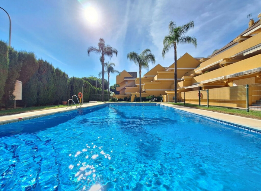 Resale - Apartment -
Elviria