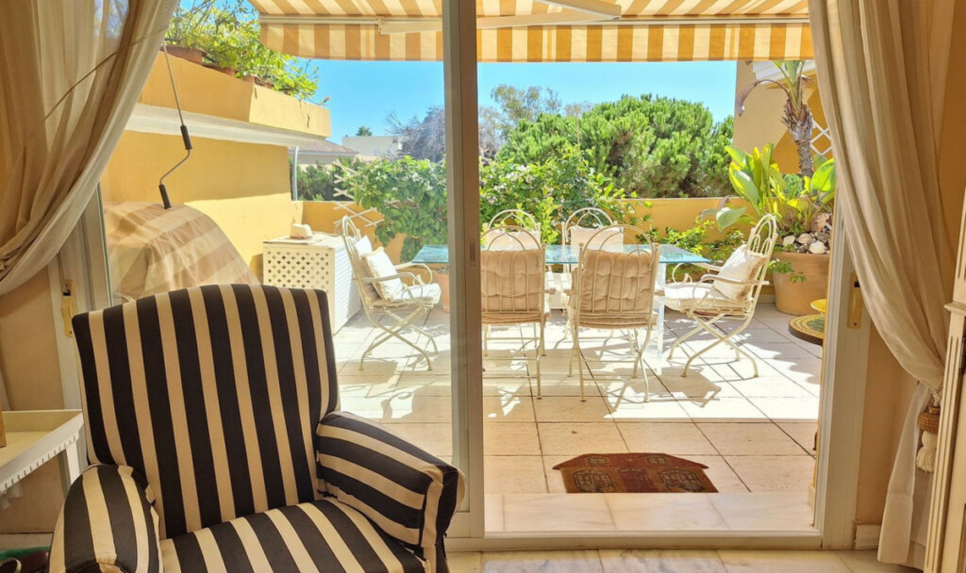 Resale - Apartment -
Elviria