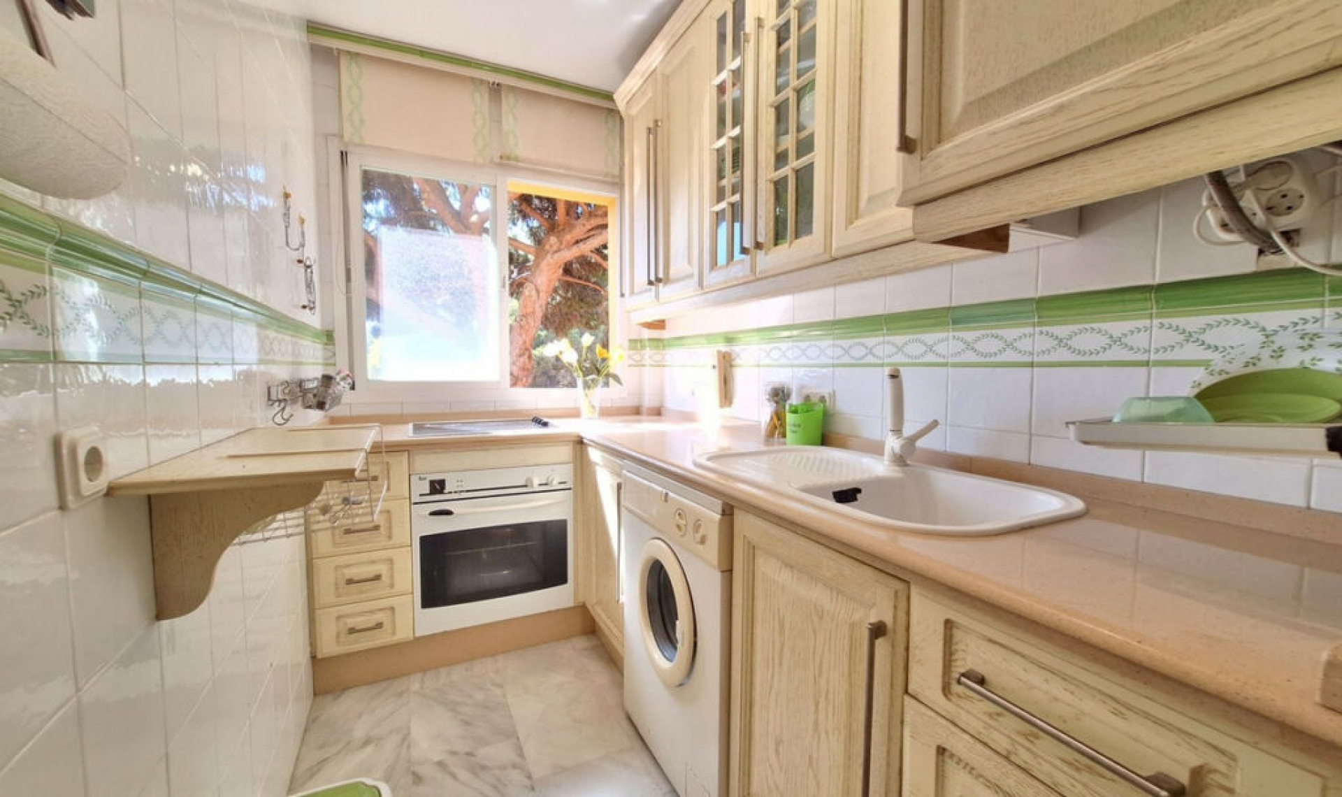 Resale - Apartment -
Elviria