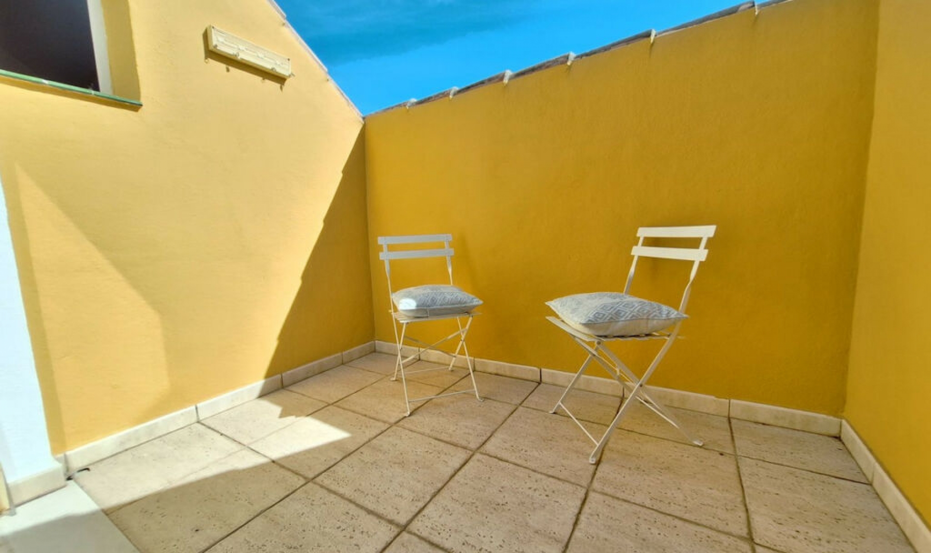 Resale - Apartment -
Elviria