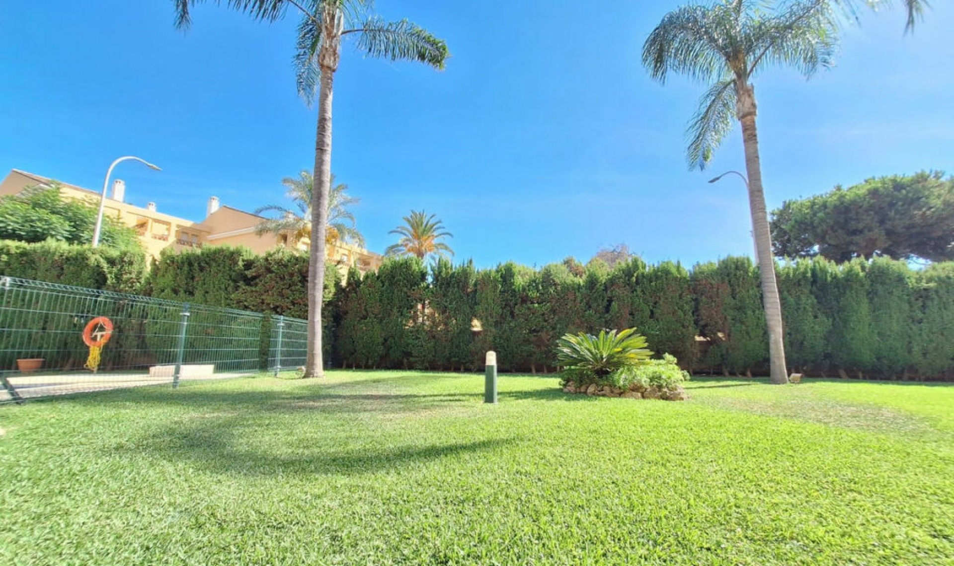 Resale - Apartment -
Elviria