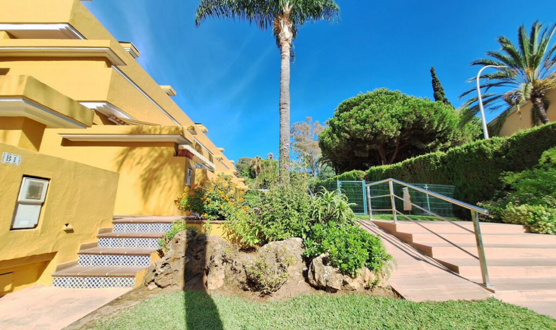 Resale - Apartment -
Elviria