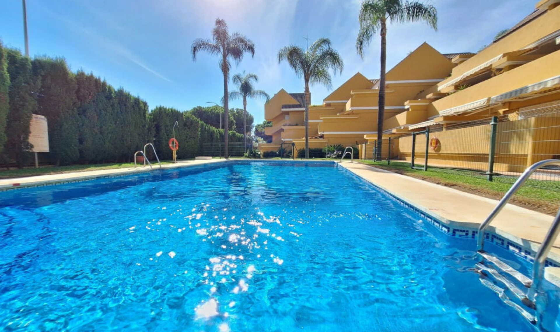 Resale - Apartment -
Elviria