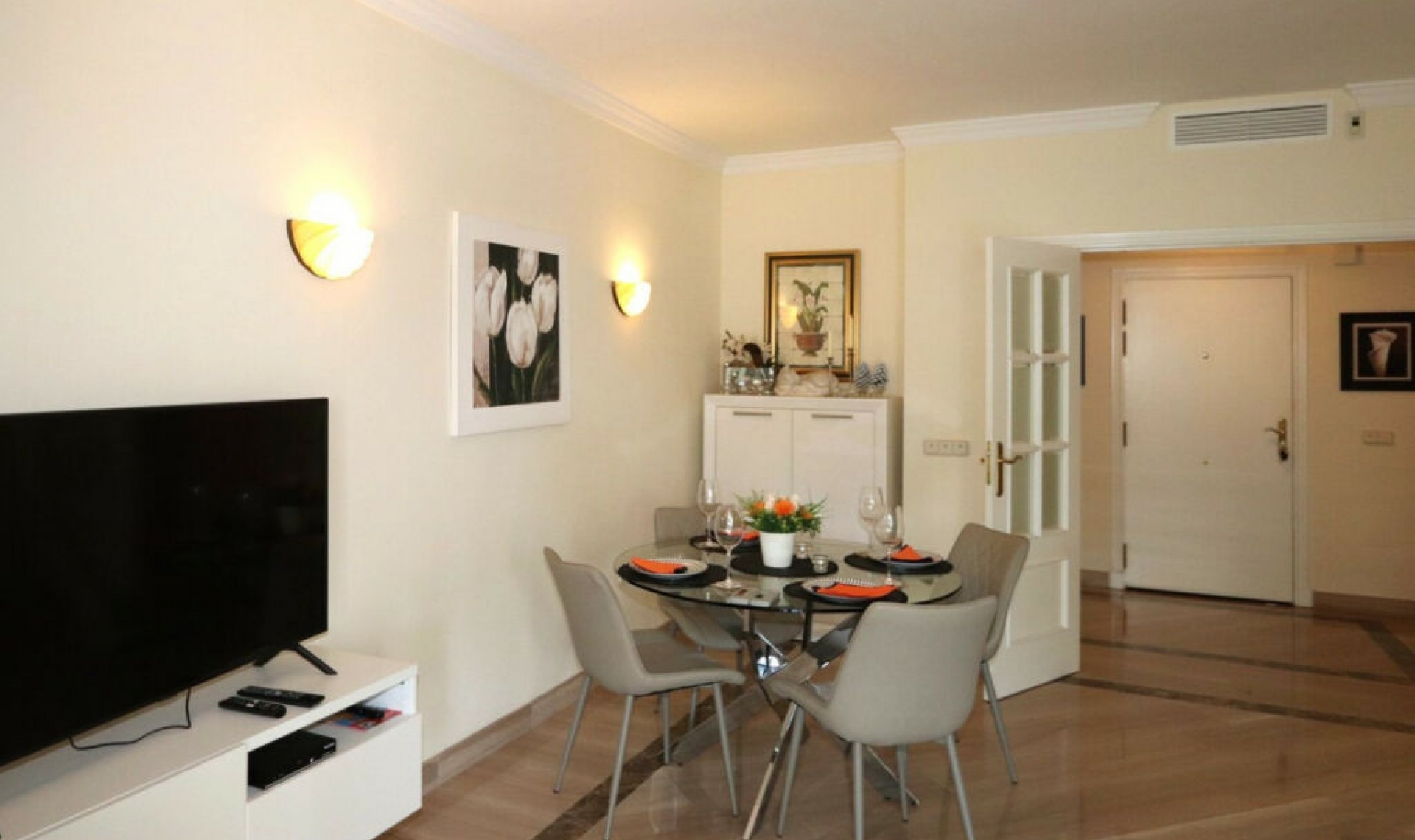 Resale - Apartment -
Elviria