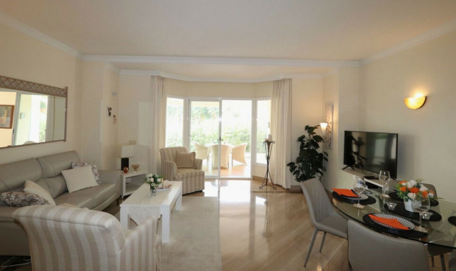 Resale - Apartment -
Elviria