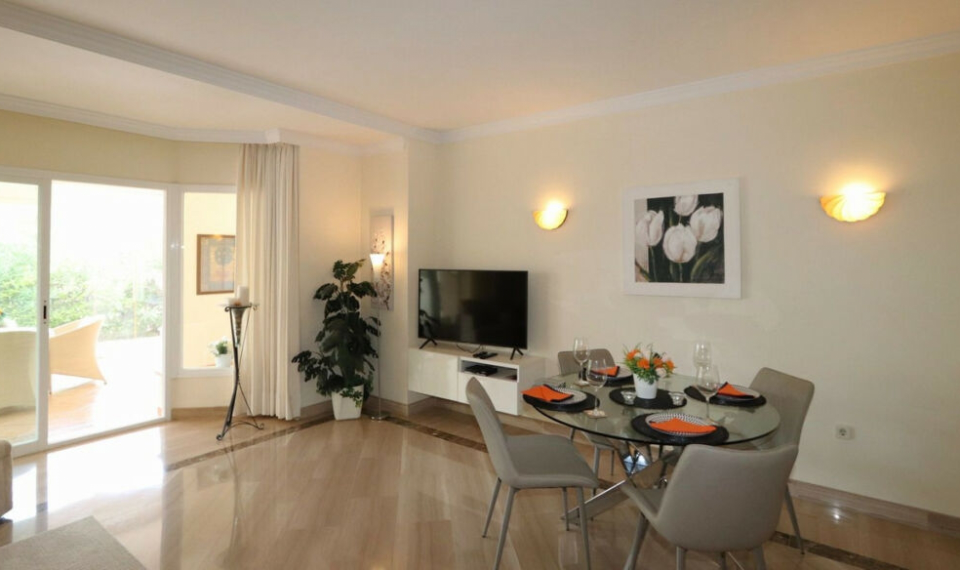 Resale - Apartment -
Elviria