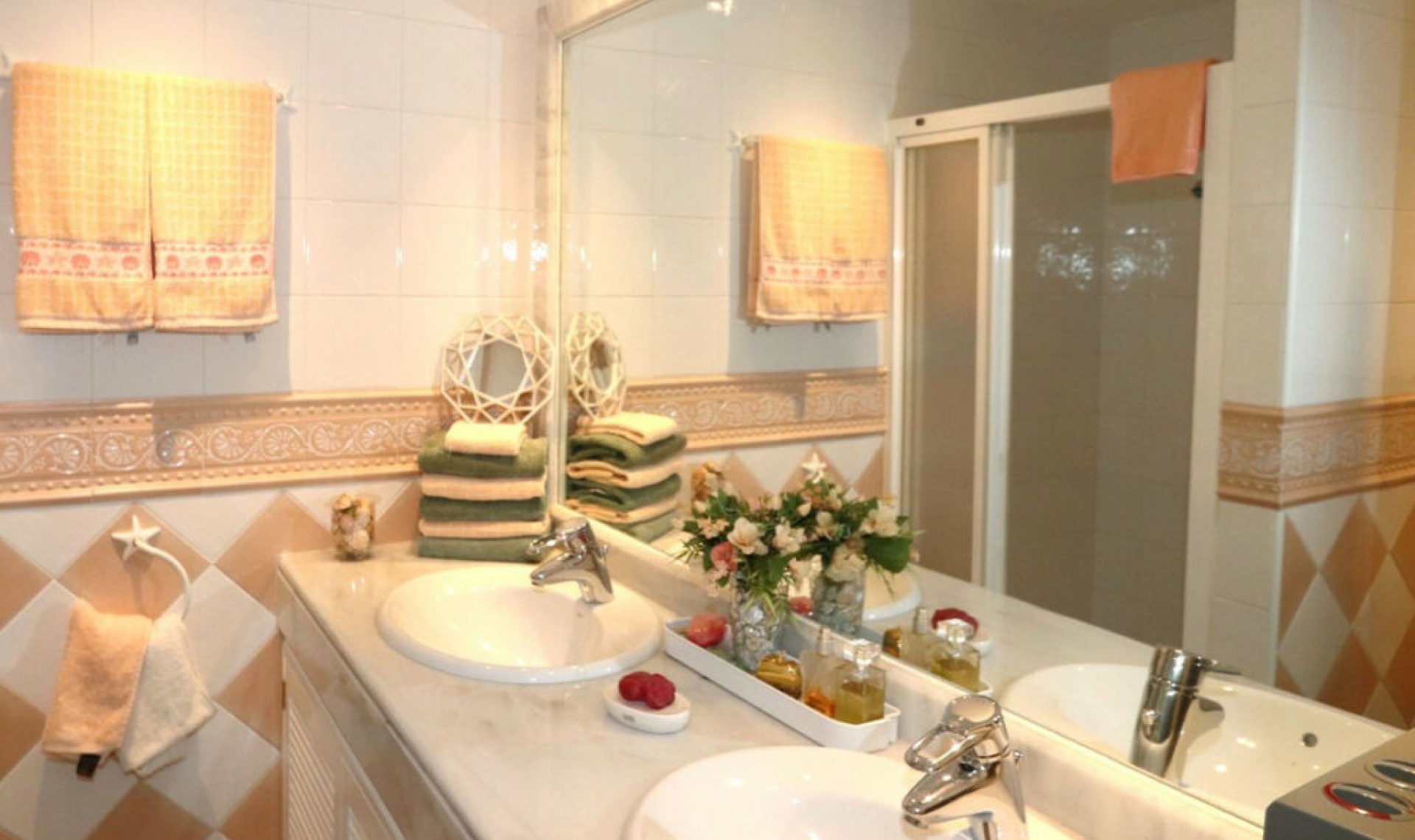 Resale - Apartment -
Elviria