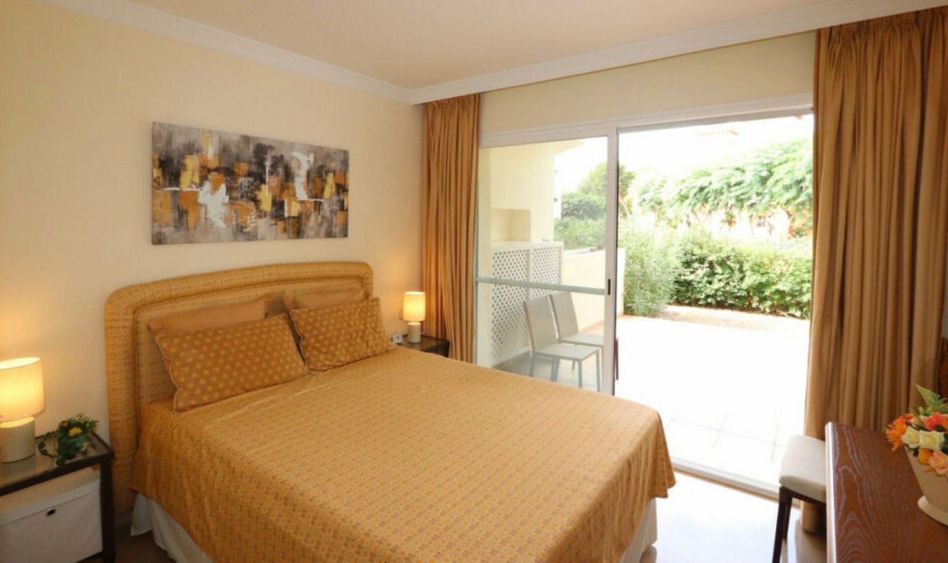 Resale - Apartment -
Elviria