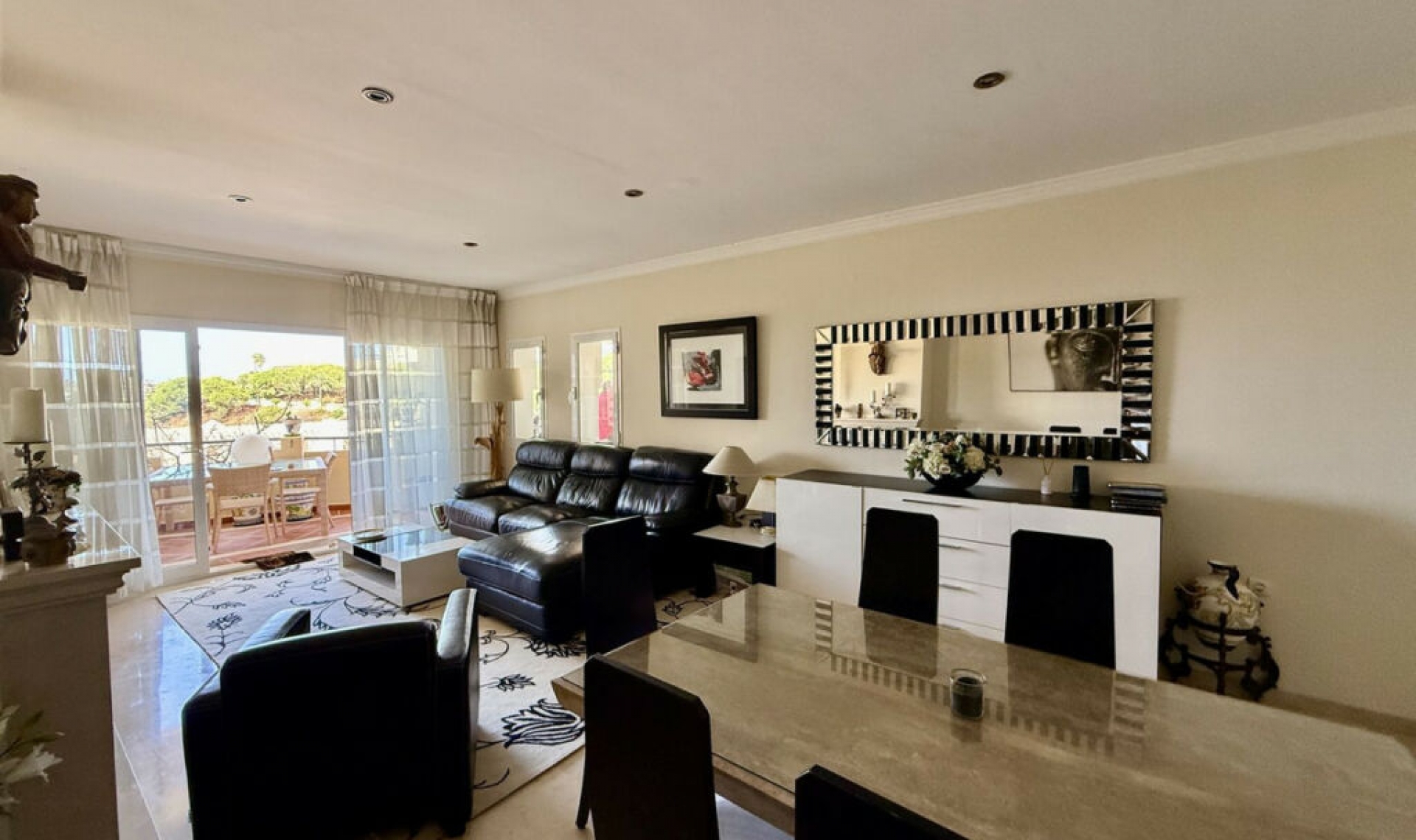 Resale - Apartment -
Elviria