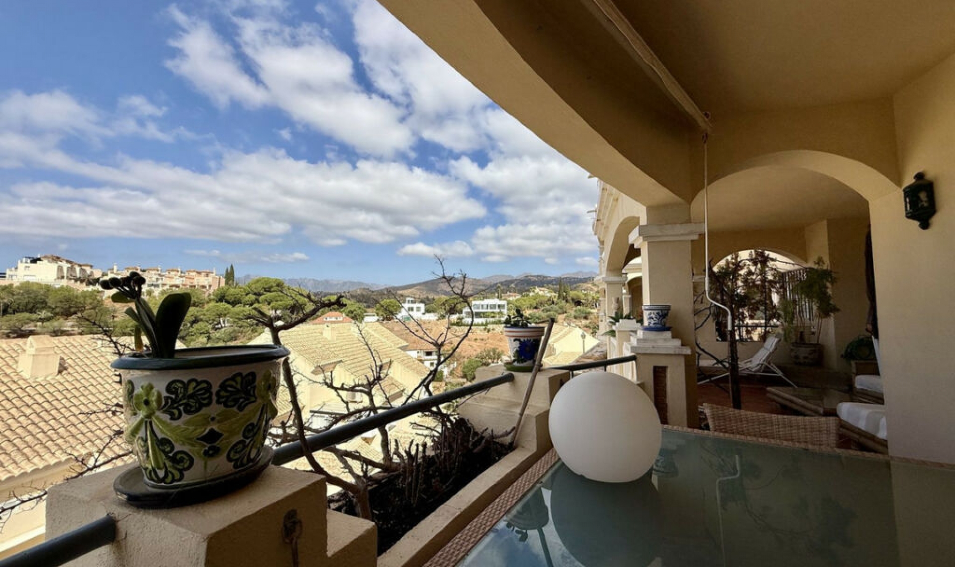 Resale - Apartment -
Elviria