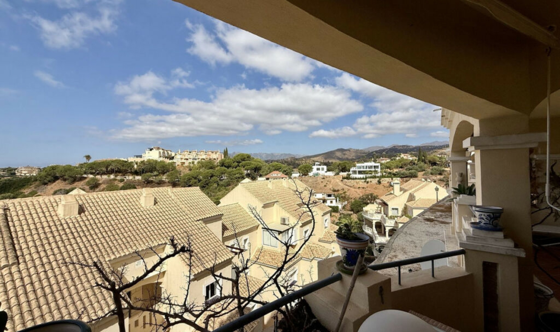 Resale - Apartment -
Elviria