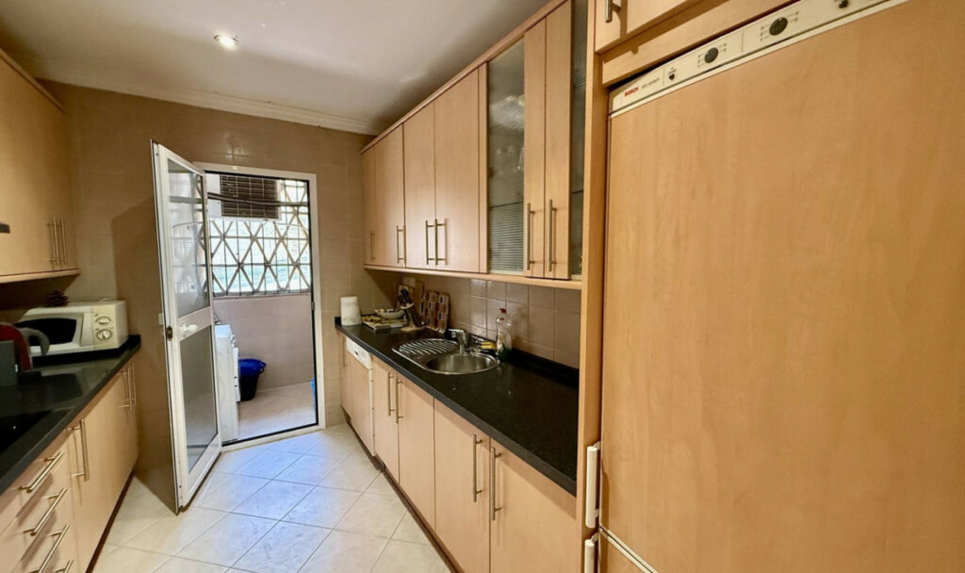 Resale - Apartment -
Elviria