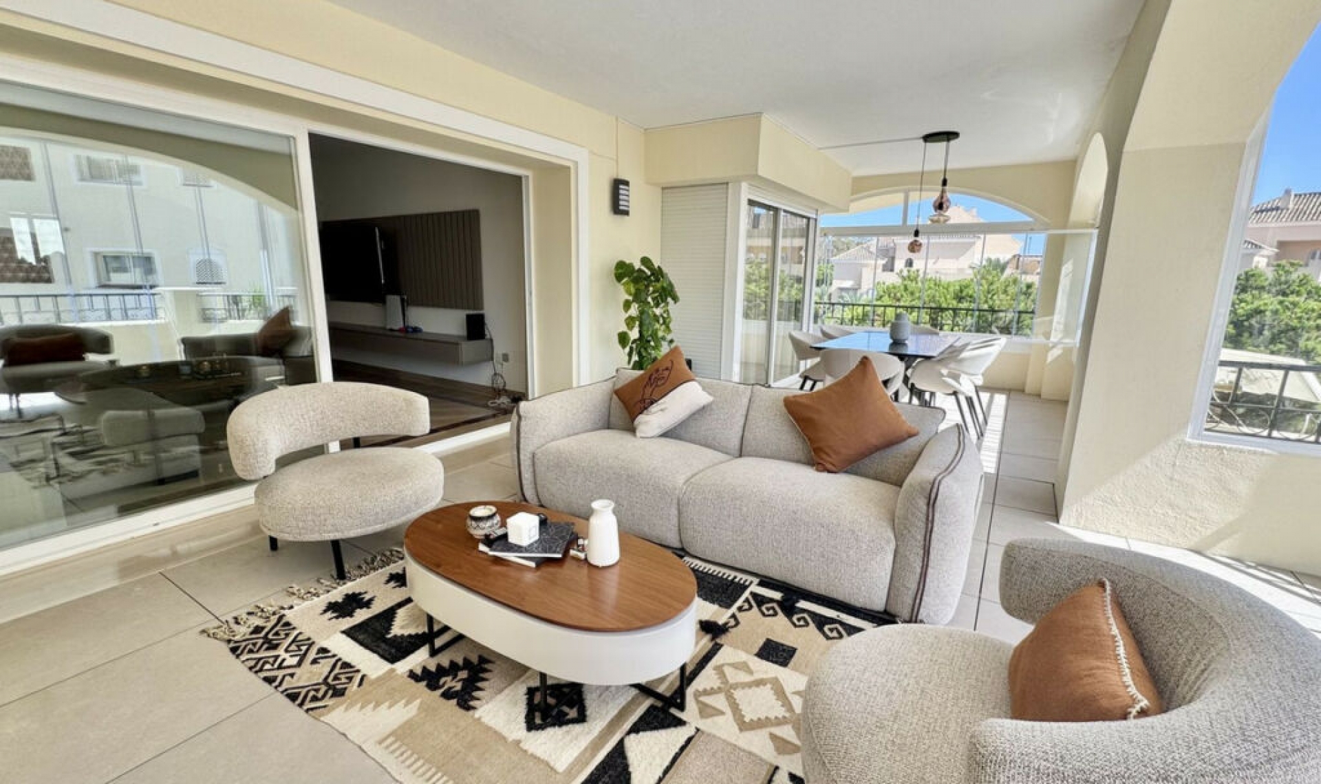 Resale - Apartment -
Elviria