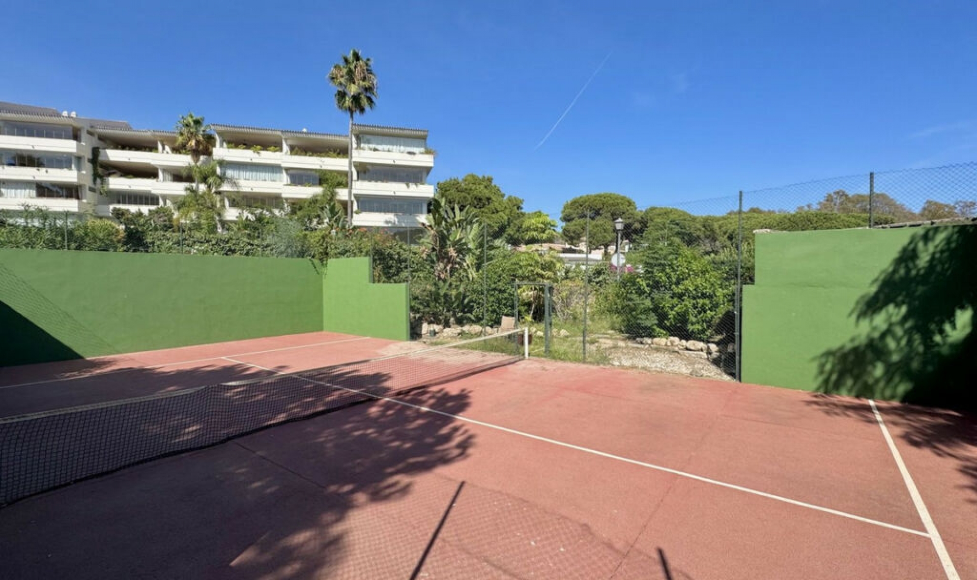 Resale - Apartment -
Elviria