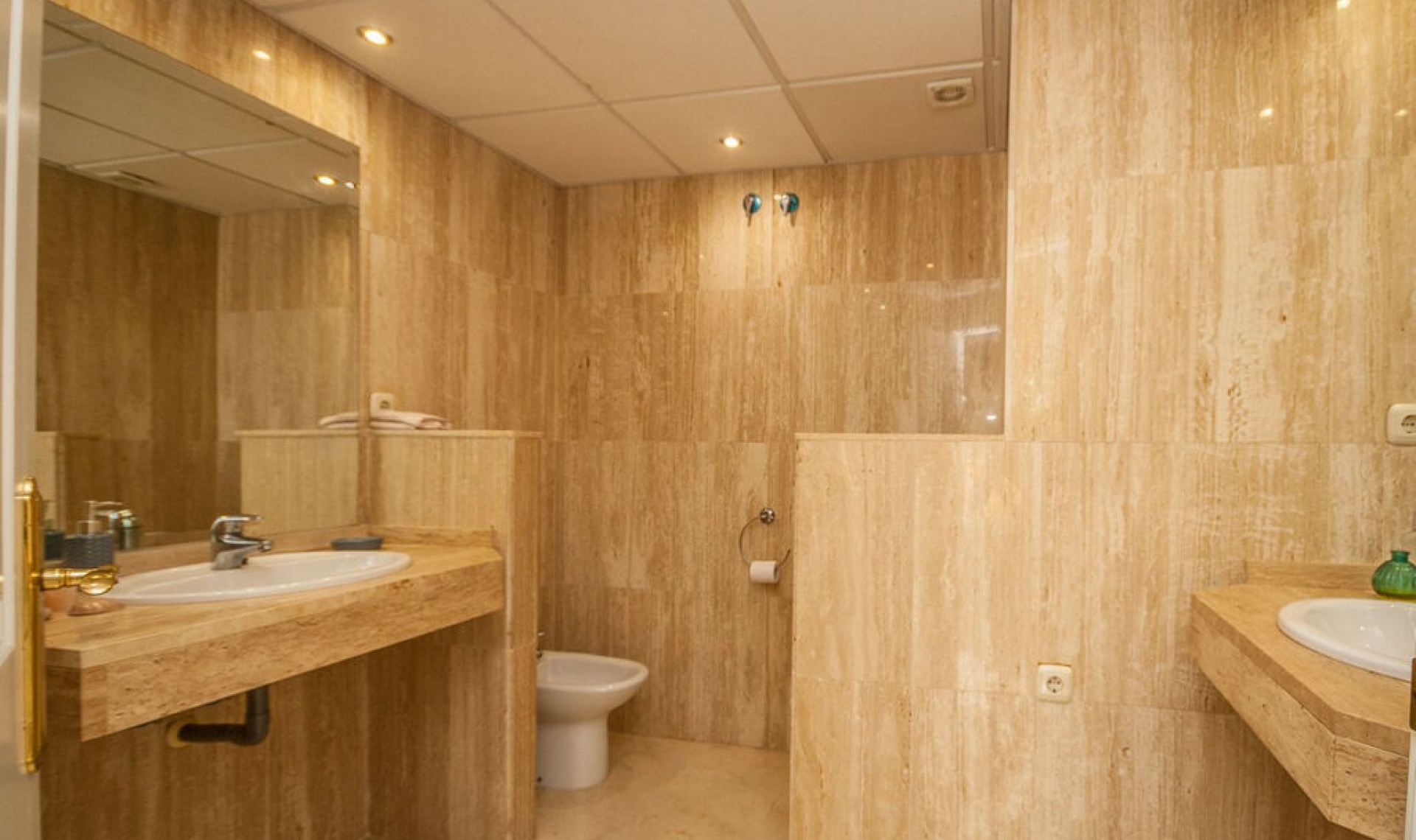 Resale - Apartment -
Elviria