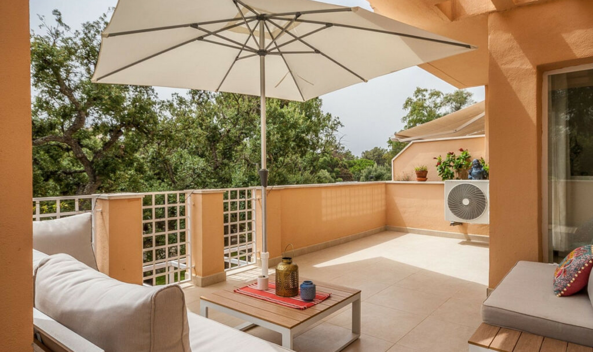 Resale - Apartment -
Elviria